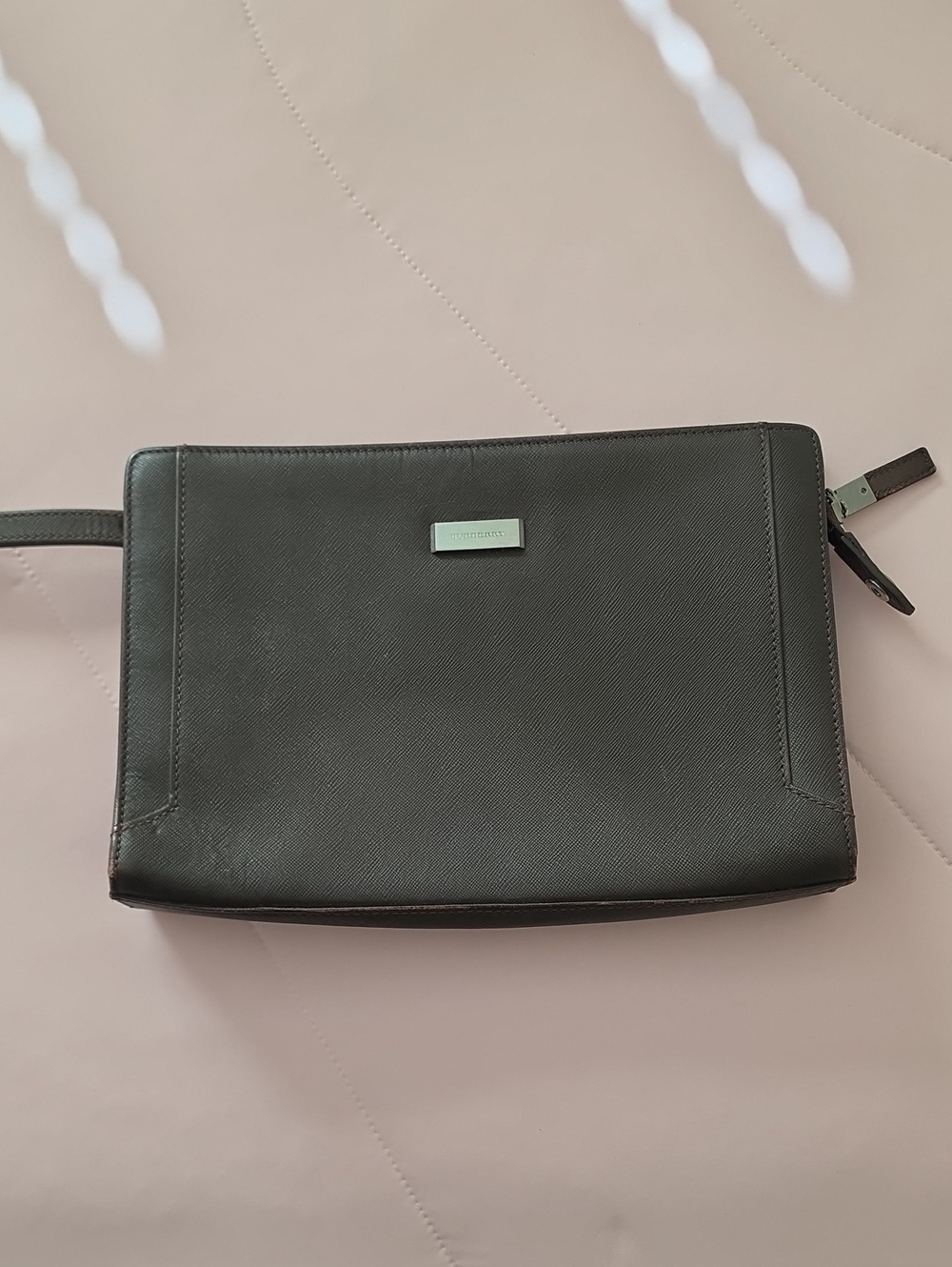 Burberry Men's Brown Leather Travel Pouch - Good Condition